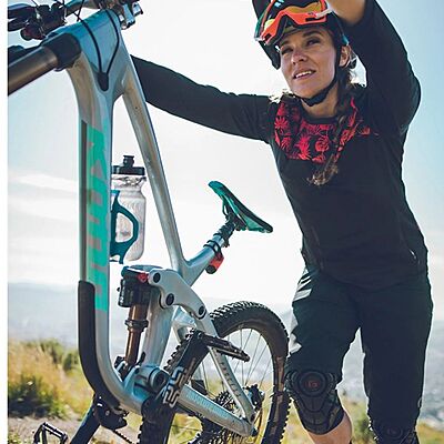 Lezyne Flow SL Bottle Cage (Left) Black Lezyne Flow SL Bottle Cage (Left) Black